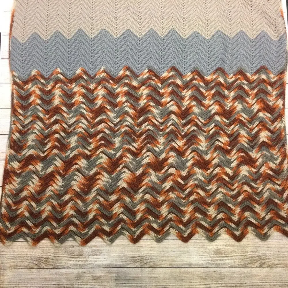 Earth Tones Chevron Zig Zag Ripple Chunky Knit Afghan 60